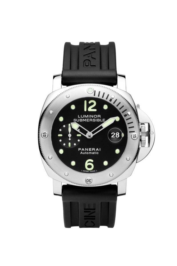 The first Panerai Luminor Submersible was introduced to civilians in the mid 1990s. 