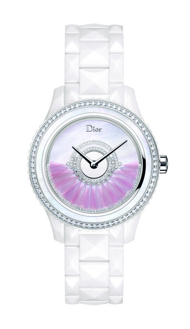The rotor of the Dior VIII Grand Bal Plume is set with feathers.
