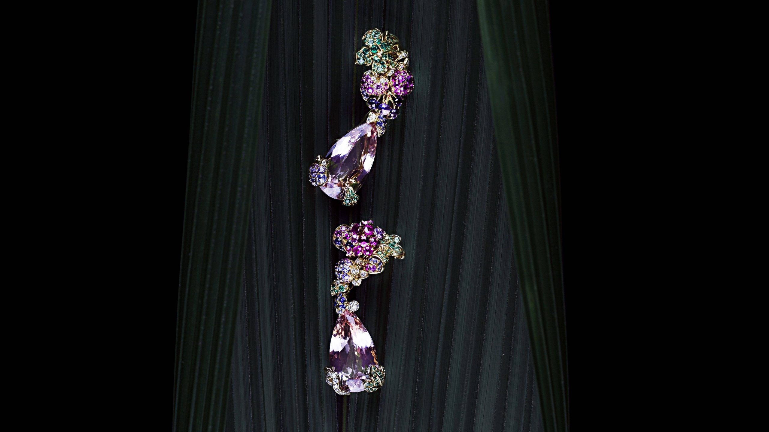 2- Dior Victoire de Castellane Incroyable et merveilleux colored fruit earrings