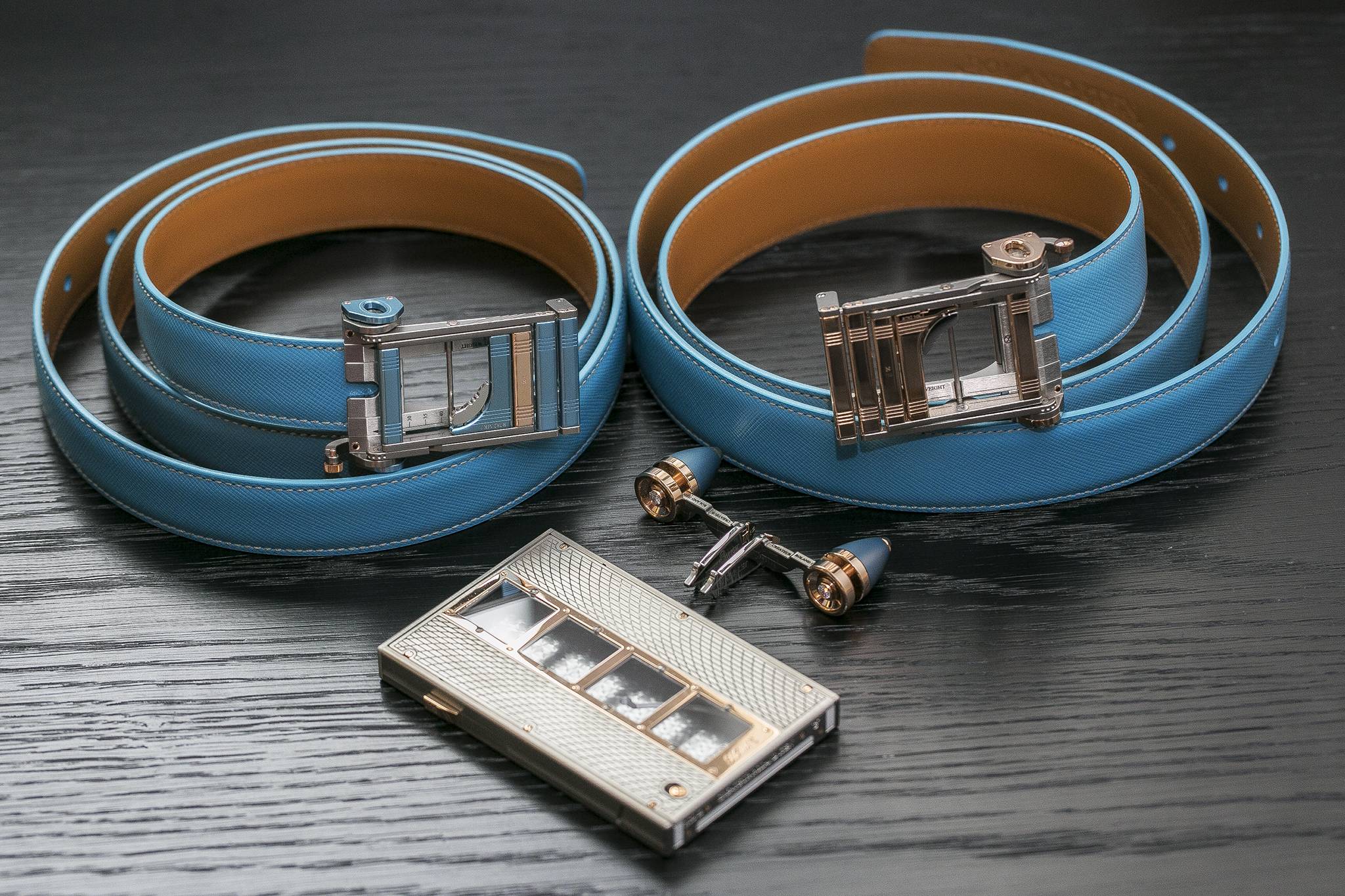 24 Gift Ideas For The Holiday Season: Roland Iten Belts