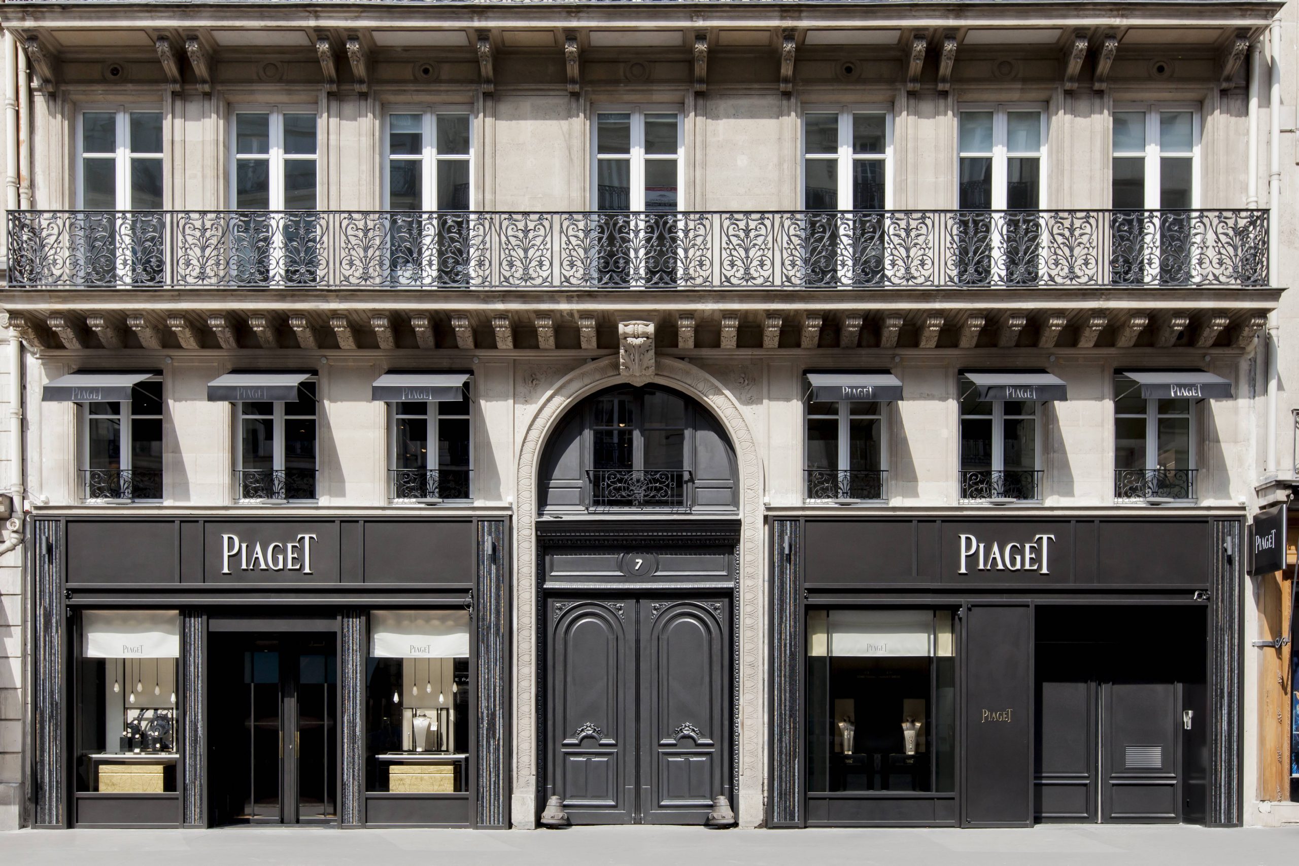 The Piaget façade at 7 rue de la Paix
