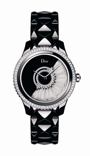 Dior VIII Collection: Ultra-Thin Feminine Pieces And Ode To Superstitious Founder