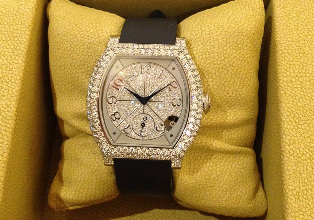 Amazon.com: Avaner Bangle Watch and Bracelet Set, 4 Pcs Wrist Watch  Bracelet Set Elegante Watch for Women : Clothing, Shoes & Jewelry