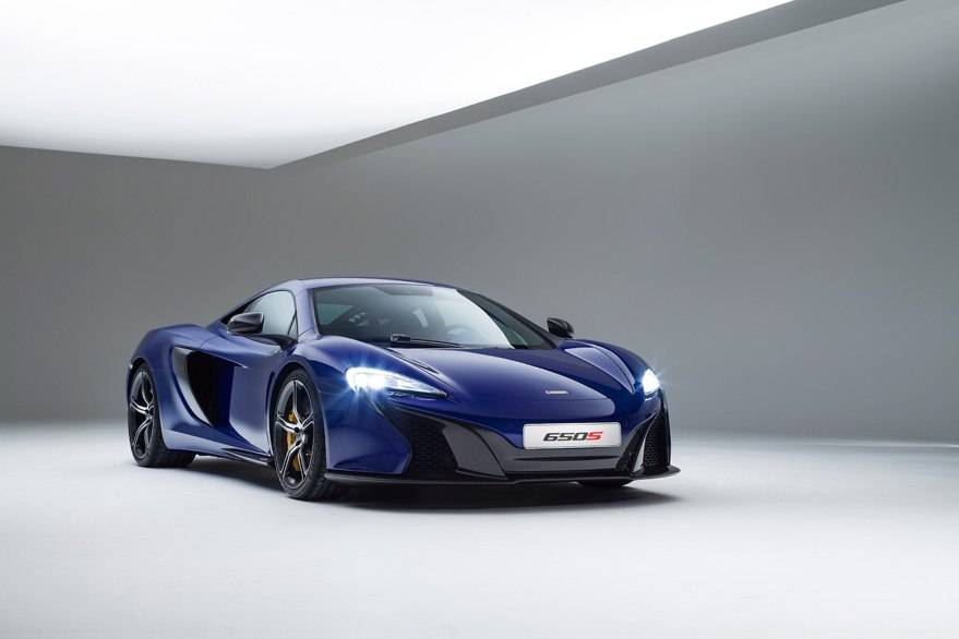 Winged Rapidity: The McLaren 650S Coupe