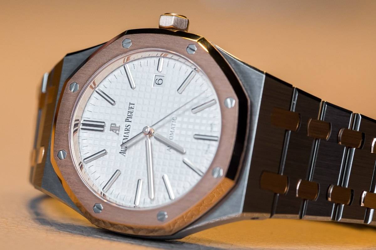 Hands On The Audemars Piguet Royal Oak 15400SR Two Tone Watch (Live Pics and Pricing Information)