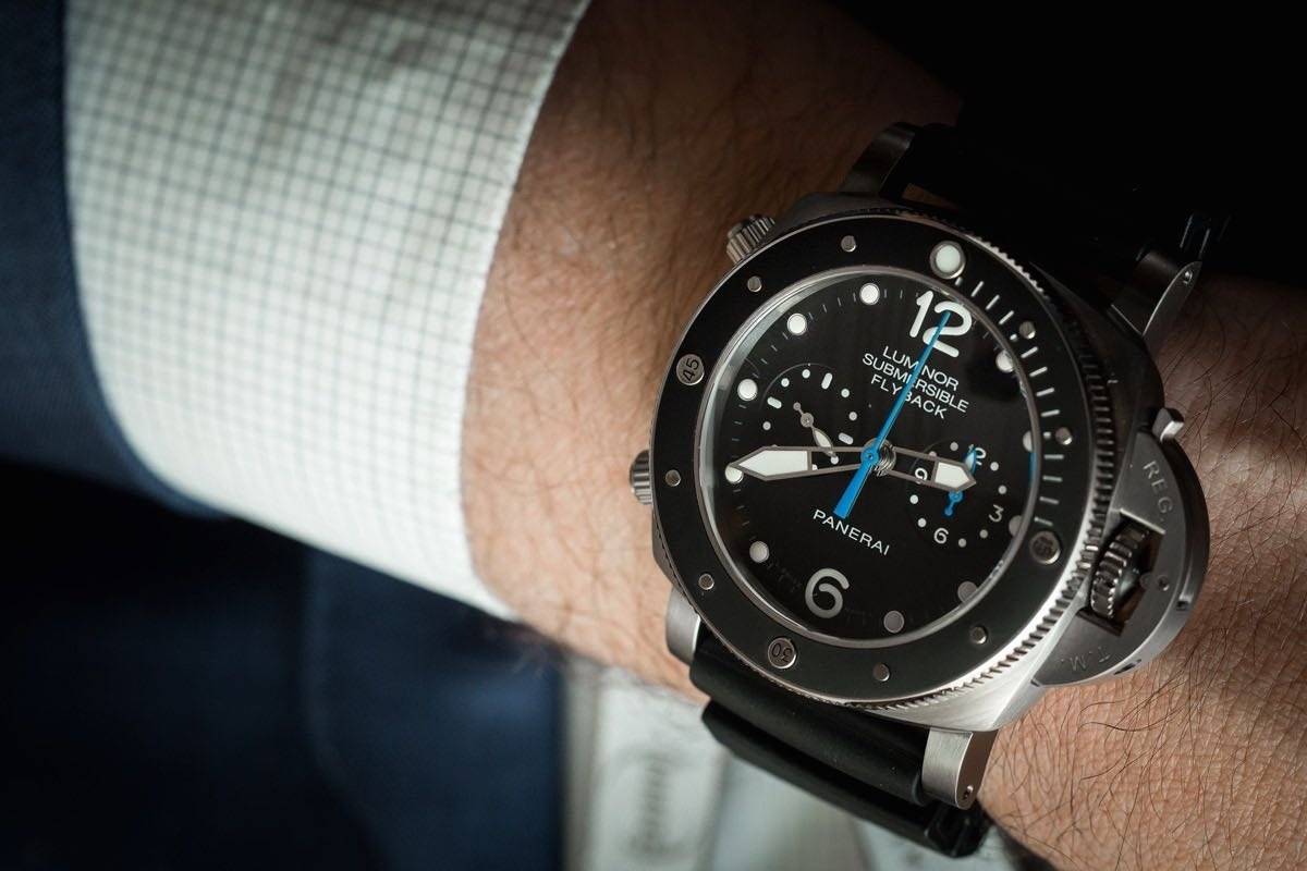 Hands On The Panerai Luminor Submersible 1950 3 Days Chrono Flyback Automatic / PAM00615