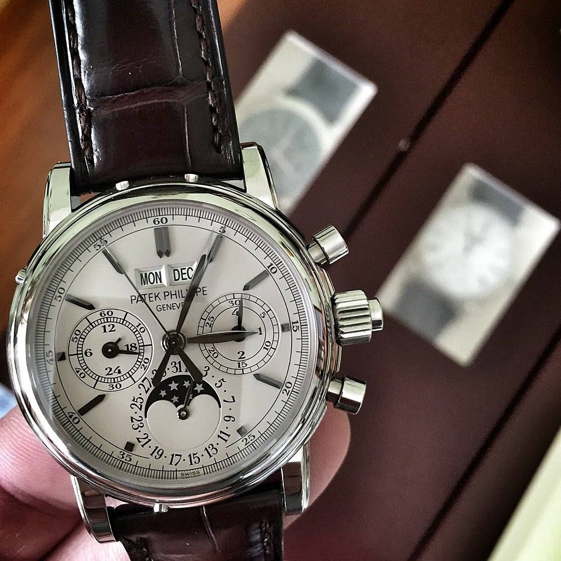 Clever Investments: The Patek Philippe 5004 Split-Seconds Perpetual Calendar Chronograph