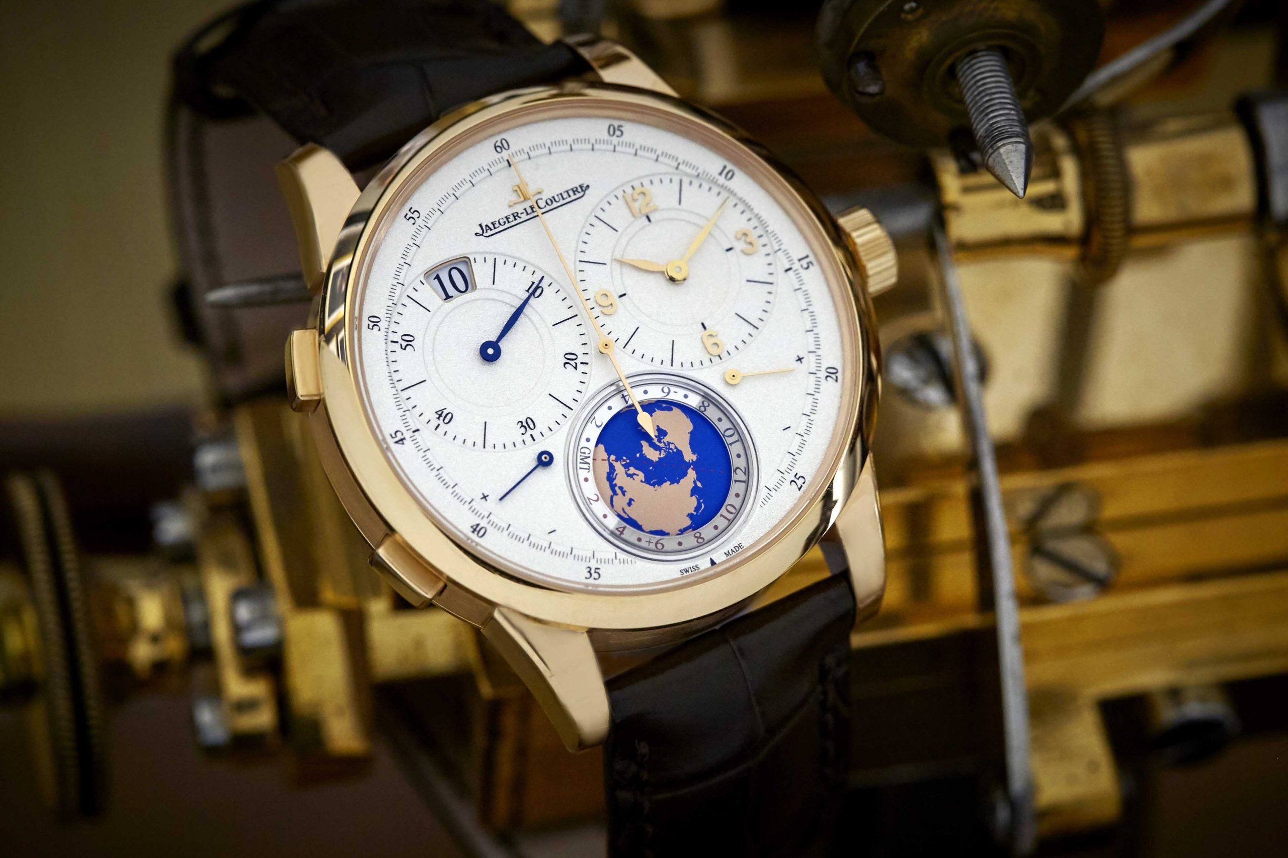 Hands On The Jaeger-LeCoultre Duomètre Unique Travel Time Watch