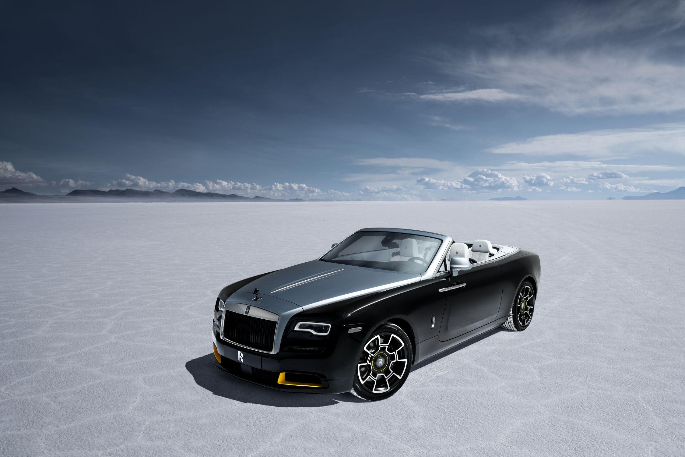 Magnificent speed: Rolls Royce’s New Landspeed Wraith and Dawn