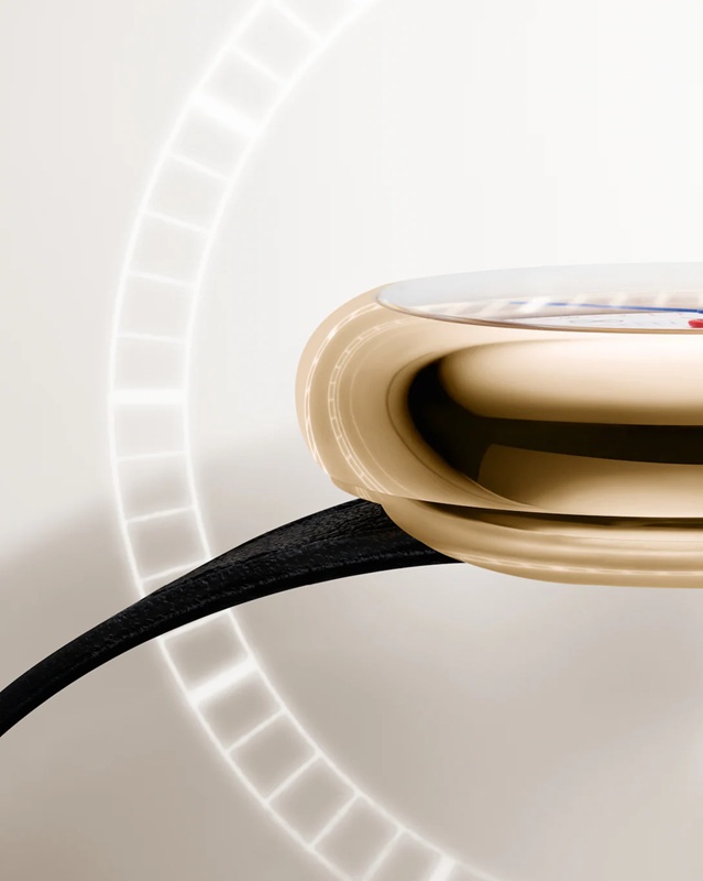 Louis Vuitton Monterey side