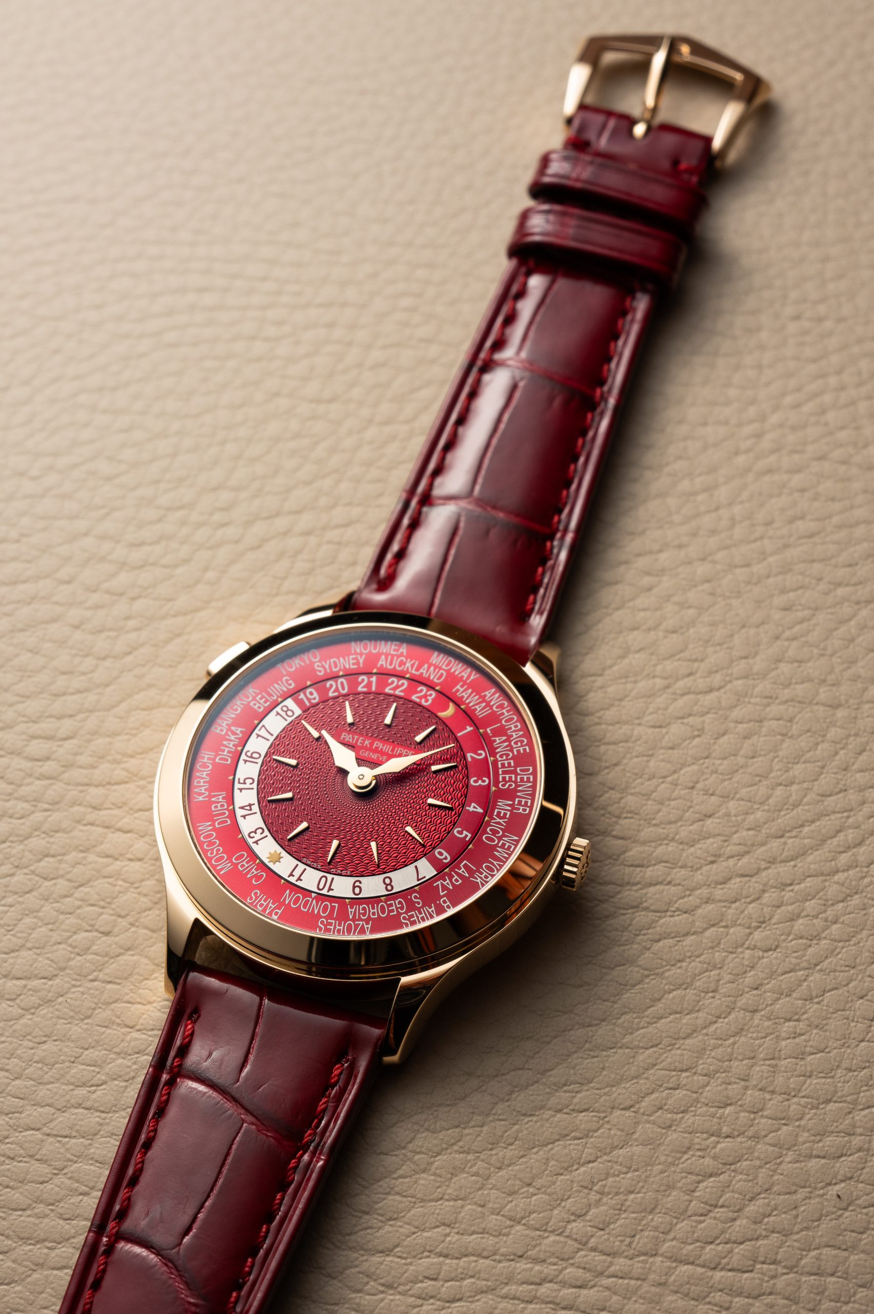 Haute Look: The Patek Philippe World Time Ref. 7129J-001
