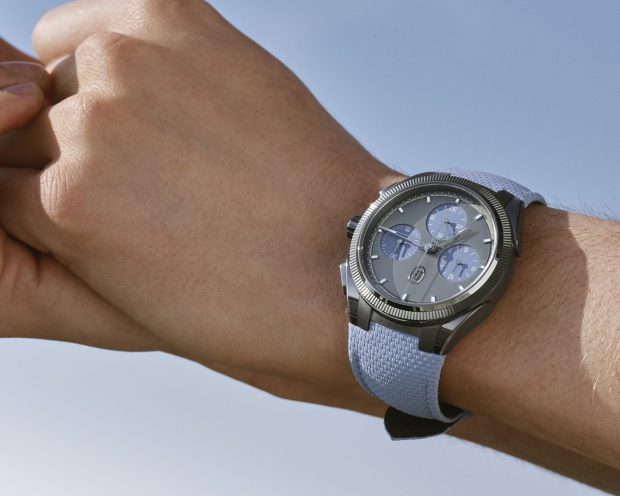Your Concise Guide to Integrated Bracelet Watches